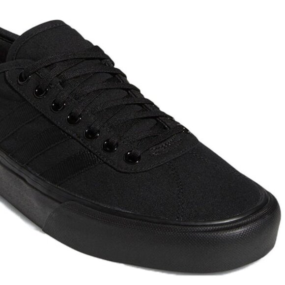 Delpala Triple Black 8 - Picture 2 of 6